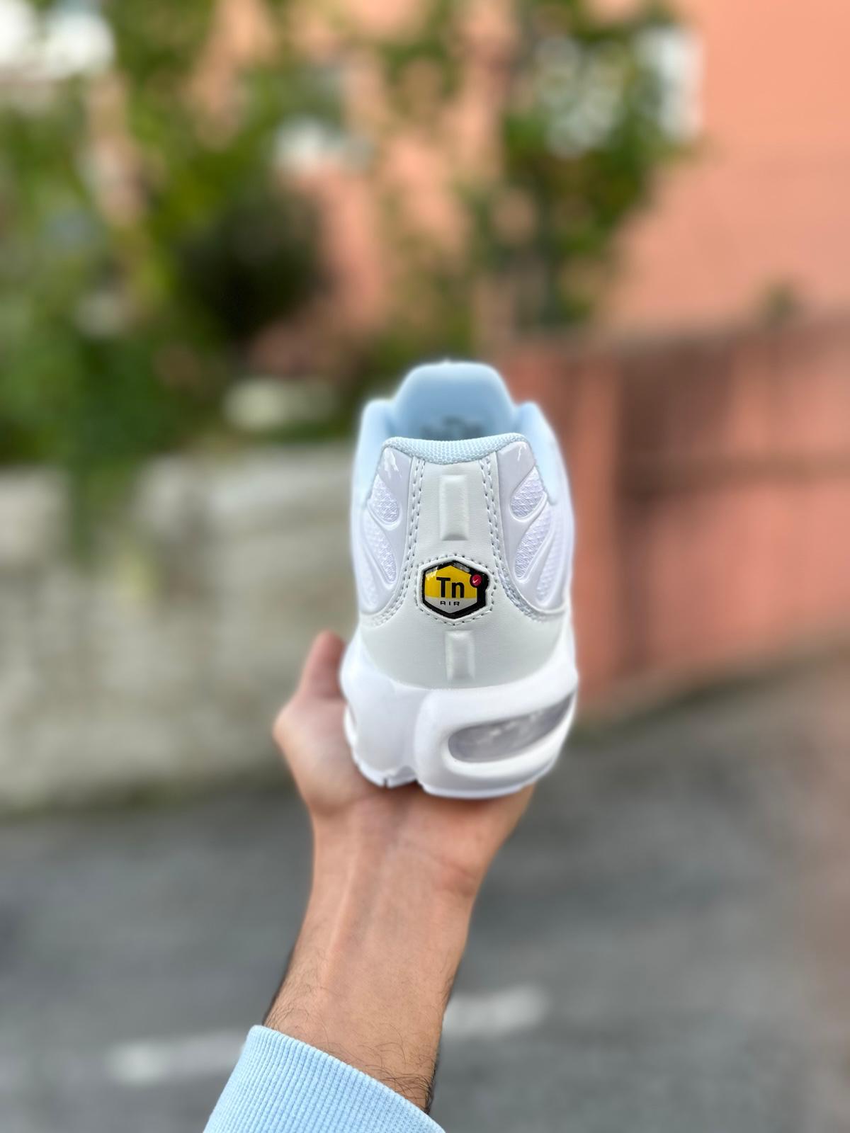 Nike TN White